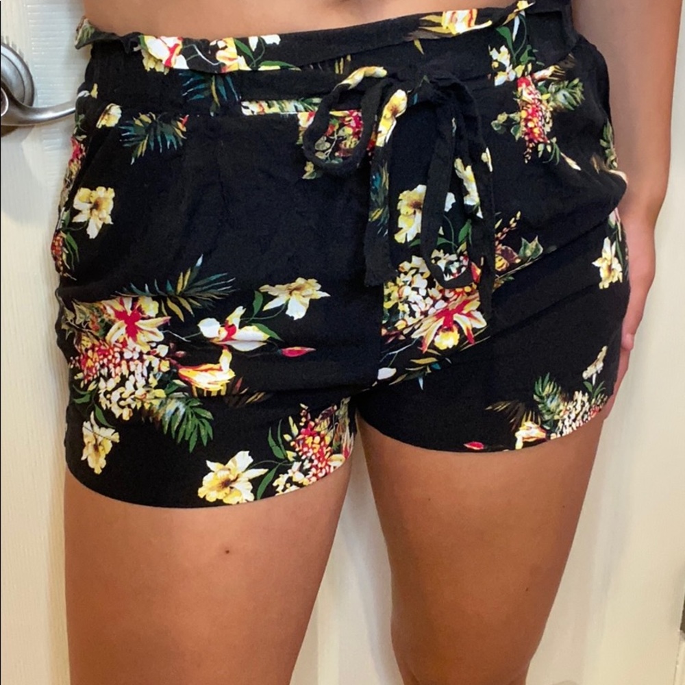 SOLD Flower paper bag shorts